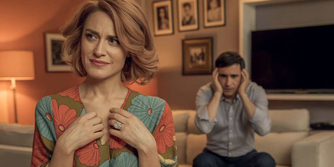 Мы просто хотели помочь, — оправдывалась мать. — Но помогли так, что теперь она нас избегает