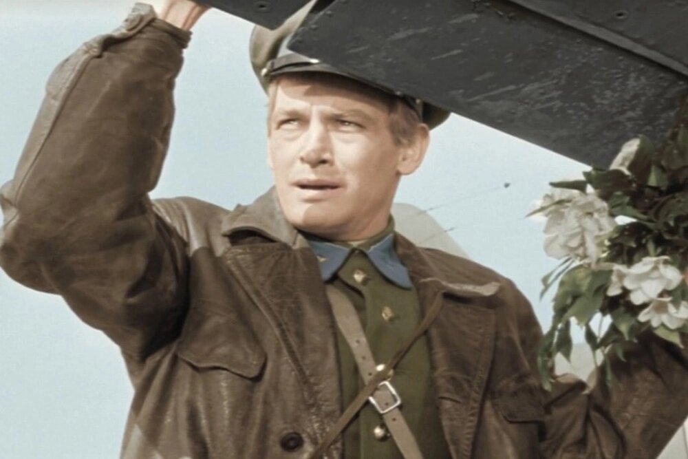 Василий Лановой в фильме «Офицеры». Фото: Кадр из фильма