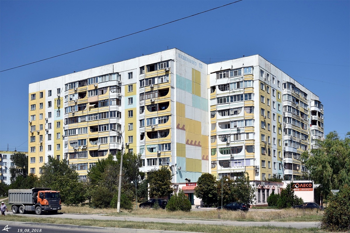 Ранние 121-0101 и -102. Фото - https://domophoto.ru/photo/122520