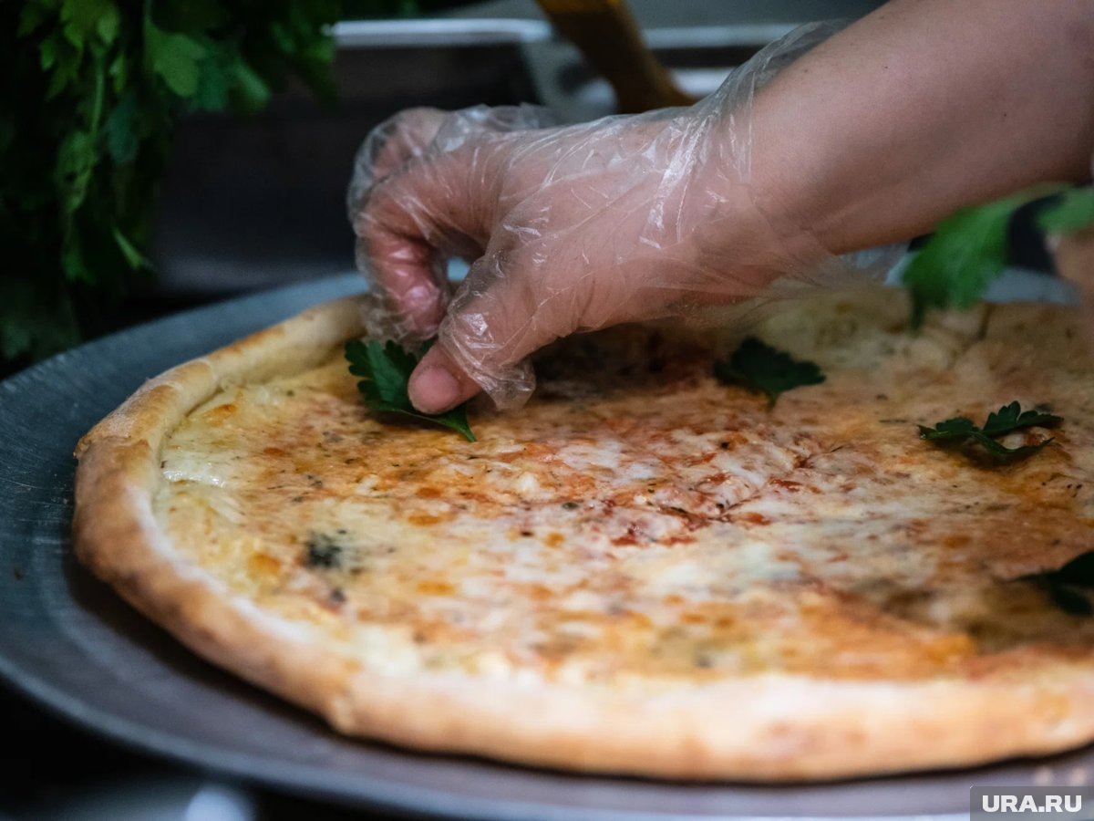     Продажу ресторана пиццы, роллов и бургеров готовы организовать в рассрочку