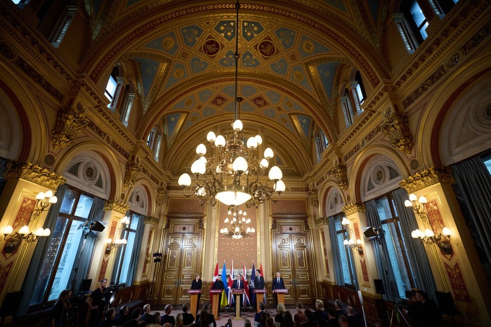    BZ: Франция получила возможность исполнить мечту и выйти из НАТО GLOBAL LOOK PRESS