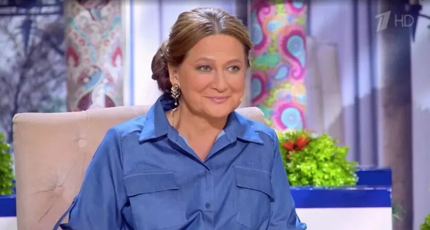    Кадр из передачи "Давай поженимся" (18+)