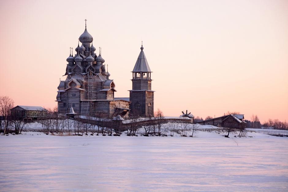 Фото https://bolshayastrana.com/blog/chto-posmotret-v-karelii-zimoy-98