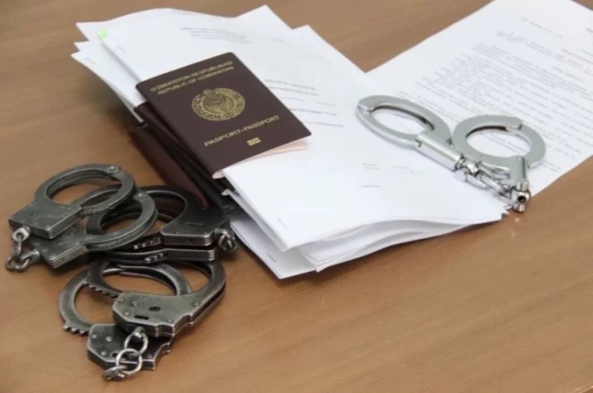    В Приморье задержали троих участников группы, обманувшей покупателей авто