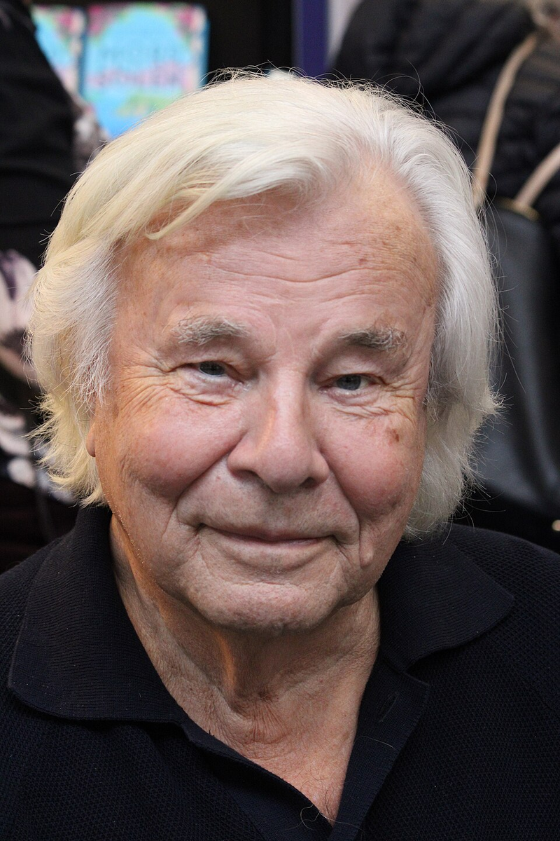 Википедия https://en.wikipedia.org/wiki/Jan_Guillou