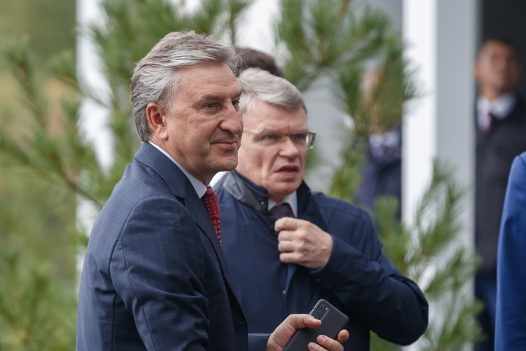    Источники утверждают, что, несмотря на федеральный трек в карьере, Айрат Фаррахов сохранил тесные контакты с медицинским сообществом в республике.   
Фото: «БИЗНЕС Online»