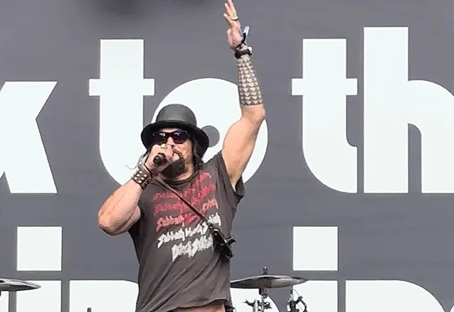 Джейсон Момоа о том, как он оказался на последнем концерте Оззи и BLACK SABBATH