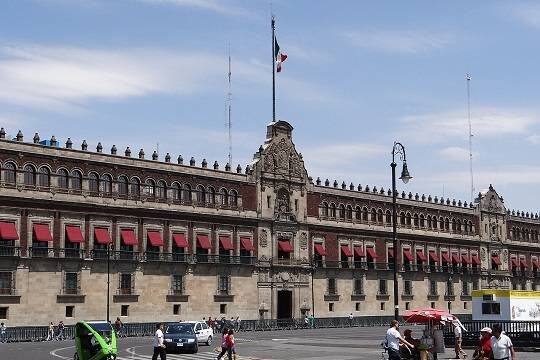    В Мексике объяснили уведомление США о связанных с полётами над Латинской Америкой рисках