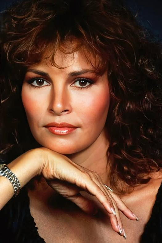 Ракаель Уэлч: знаменитая американская актриса. Фото из Яндекс картинки
