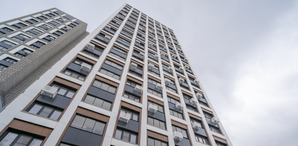     На севере Москвы завершили строительство двух жилых комплексов по программе реновации