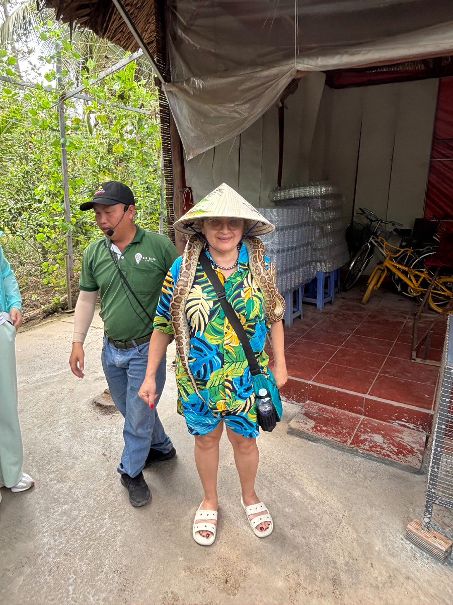 Змея спокойна. Очень. В отличие от меня.