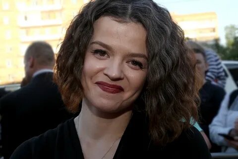 Ангелина Миончинская: дочь Ларисы Долиной, выросшая с бабушкой и Лондоном, а не на сцене