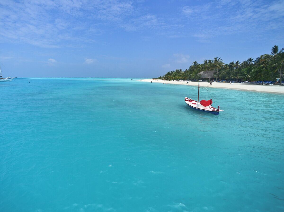    Свадебная лодка для сочетающихся браком на Мальдивах | © РИА Новости / Александр Ковалев