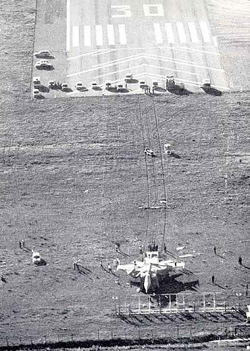 Нужно было хотя бы добиться встречи с предателем. Но хитроумные японцы сделать этого практически не дали