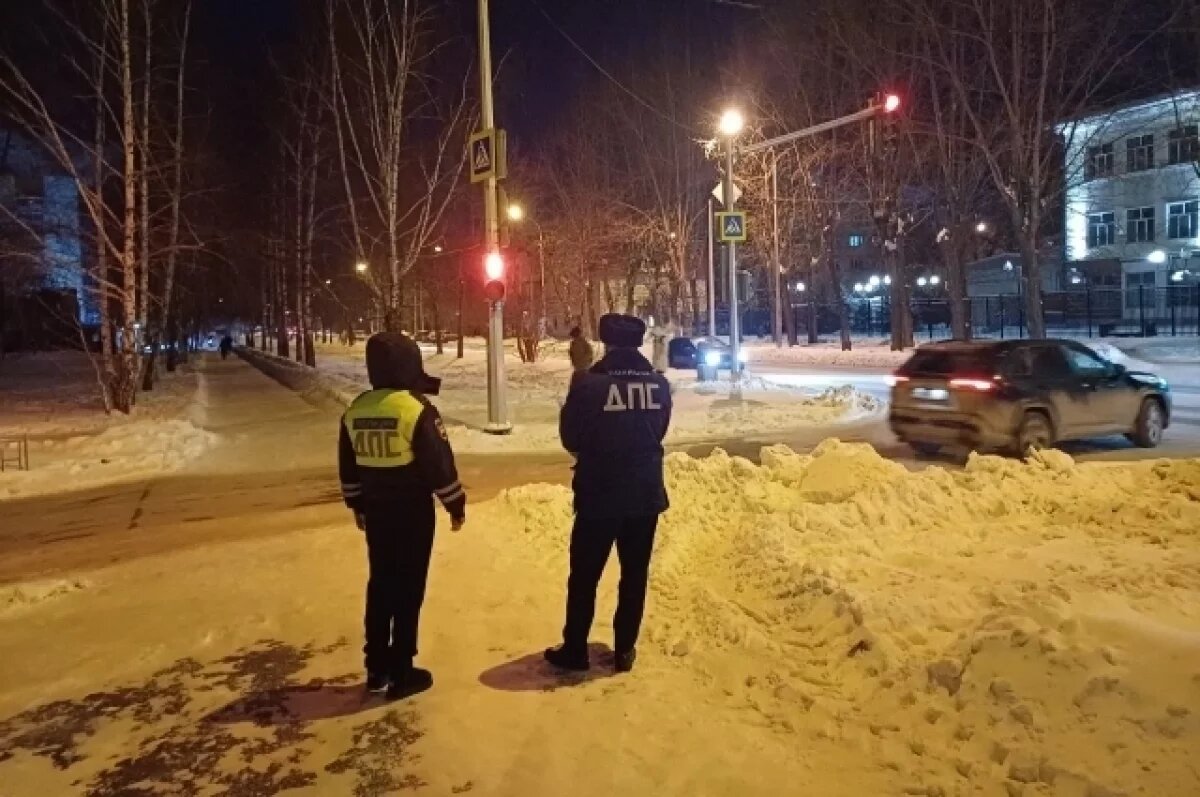    В Екатеринбурге за два часа ГИБДД пресекла более 40 нарушений ПДД