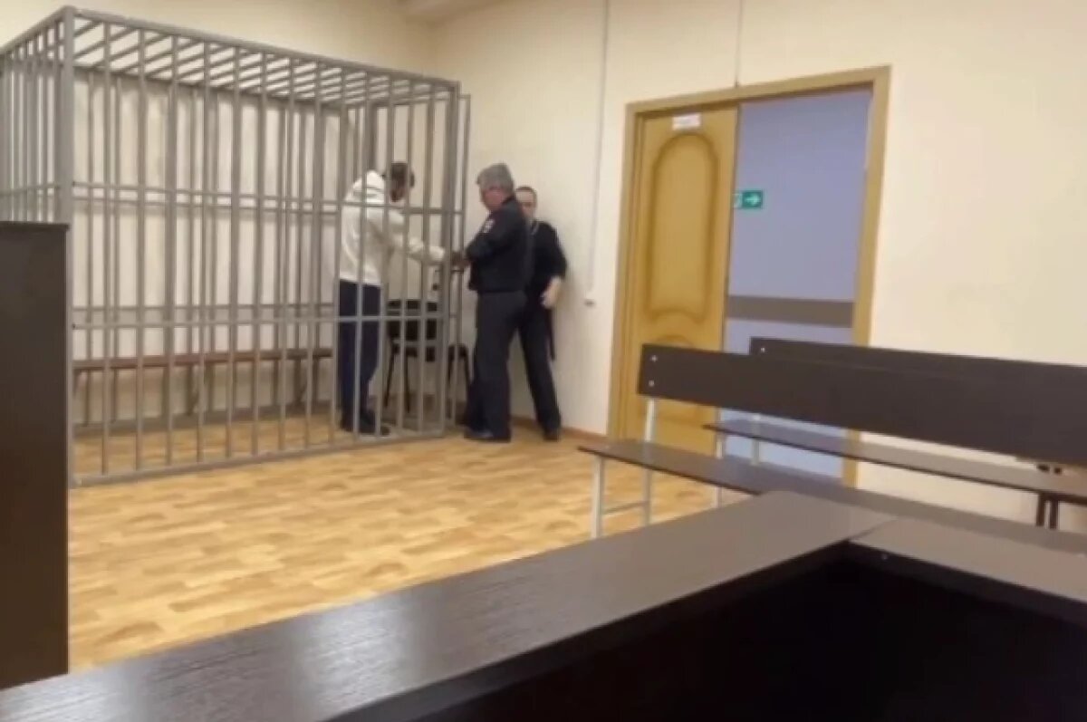    В Хабаровске арестовали двоих мужчин за разбой на Новый год в центре города