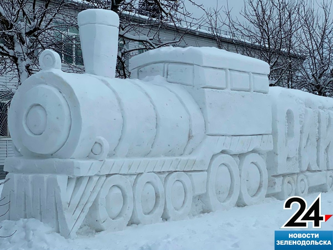 Поезд единства народов протянулся почти на 20 метров