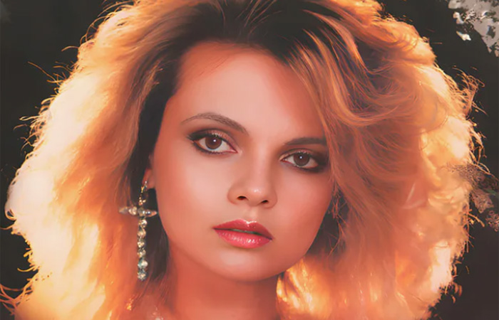 «Белая черёмуха» за океаном: как угрозы 90-х и борьба за дочь увезли звезду Марину Журавлёву в США на 30 лет