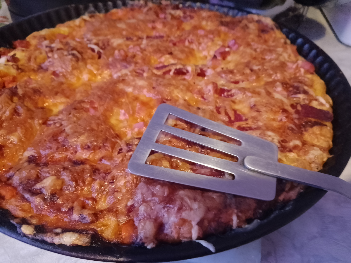 Фото автора, испекла пиццу