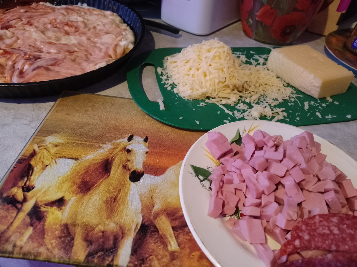 Фото автора, готовлю пиццу