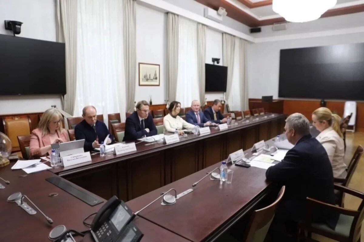    Русских и Мурашко обсудили строительство кардиоцентра в Ульяновске