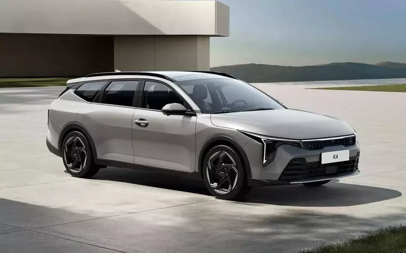 Kia K4 Sportswagon📷
