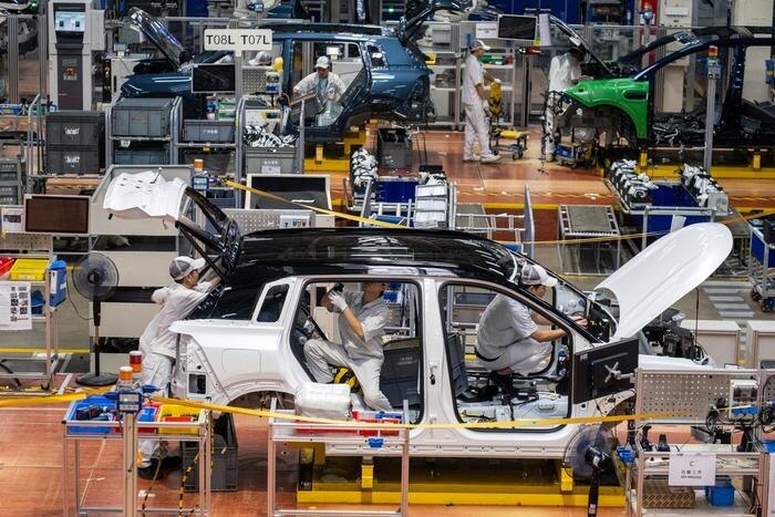 Обложка © Shutterstock / FOTODOM / Ringo Chiu