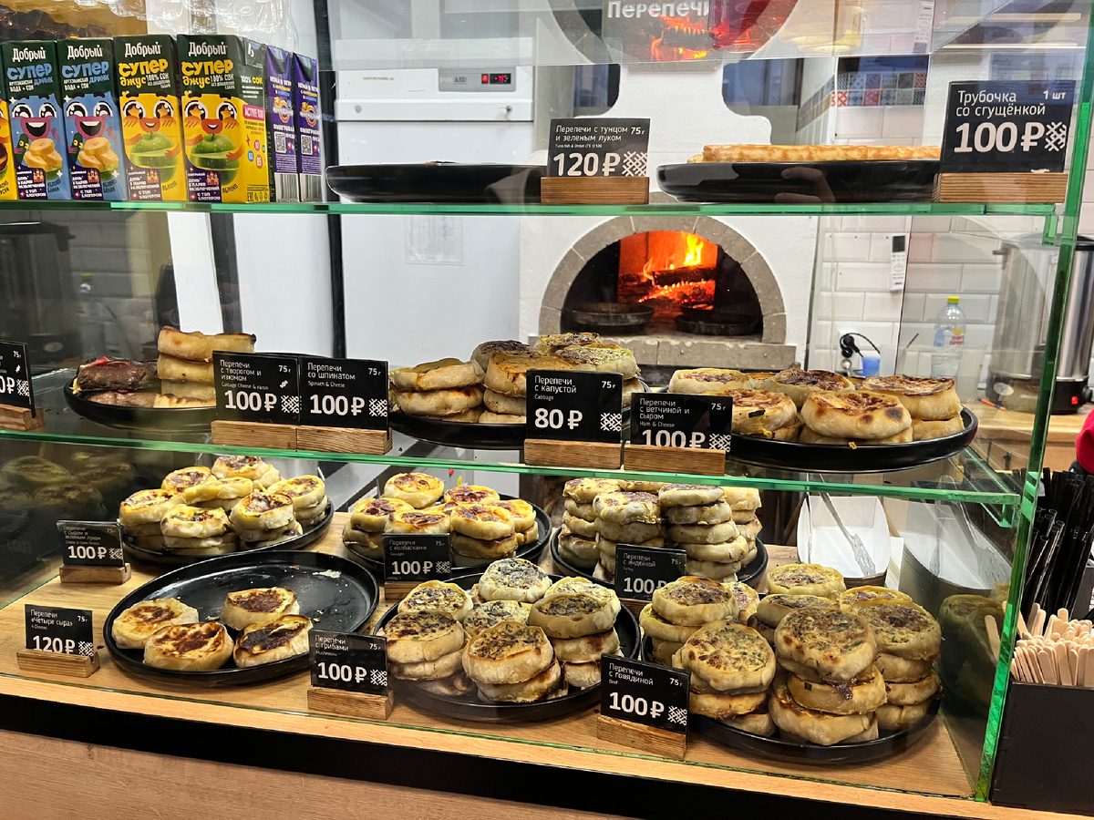 Перепечи — открытая выпечка с мясом, овощами и сладкими начинками