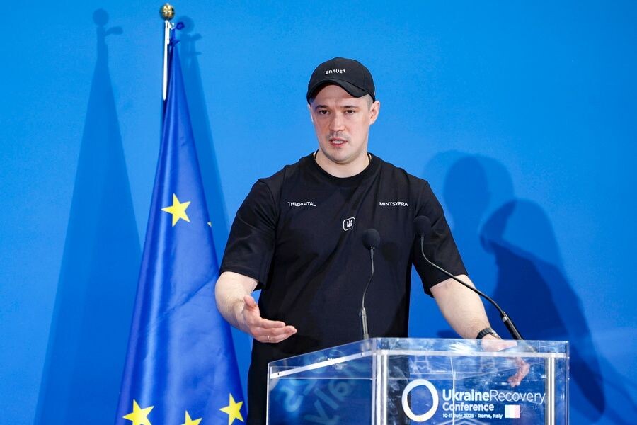    Министр обороны Украины Михаил Фёдоров / Источник: © FABIO CIMAGLIA/EPA/ТАСС