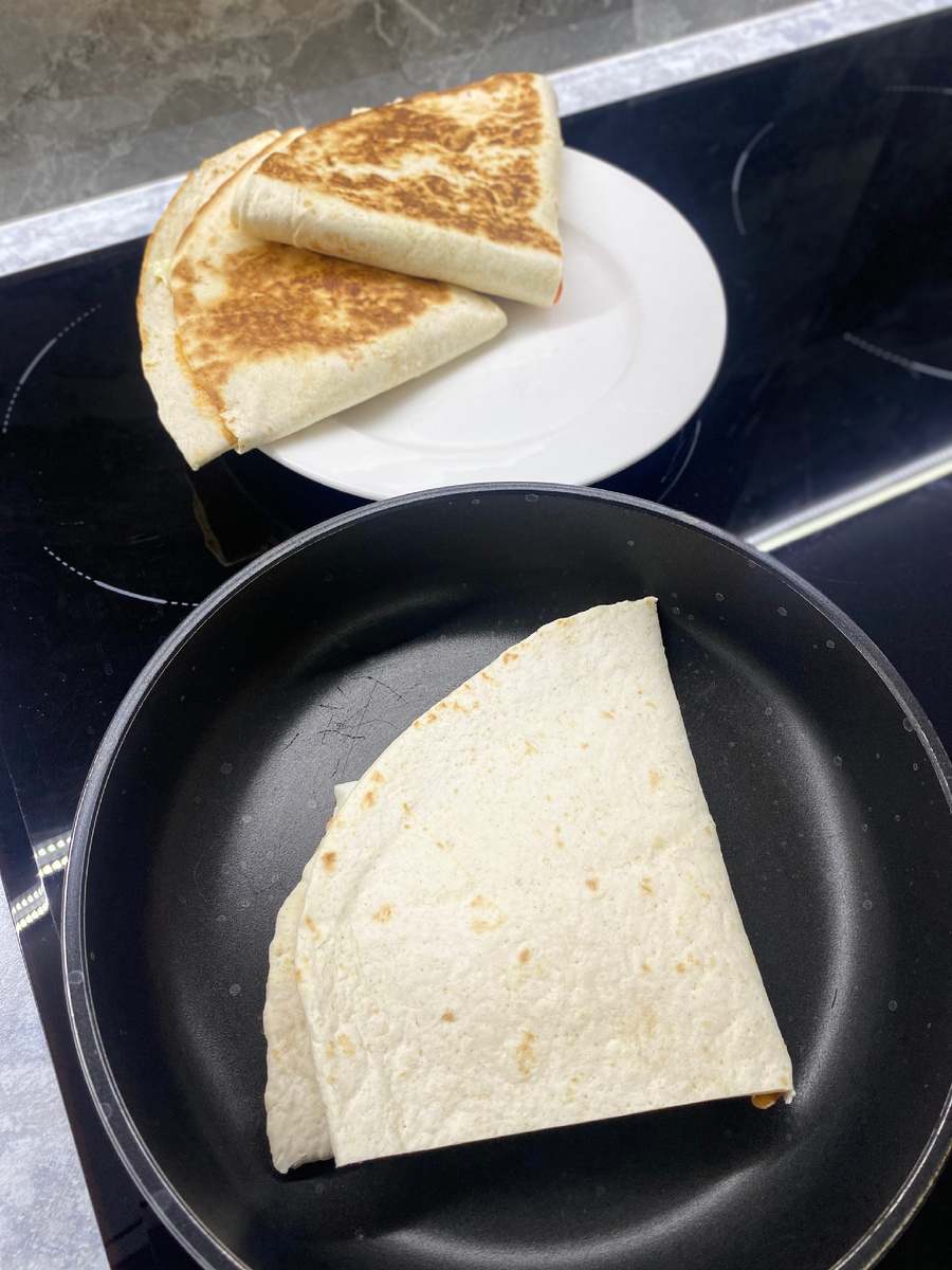 Обжариваем 1 минуту