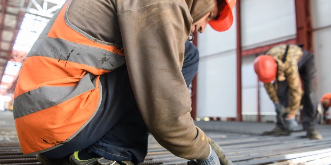 «Приехал, отработал, уехал»: тюменские стройки превратят в «вахтовый лагерь» для мигрантов