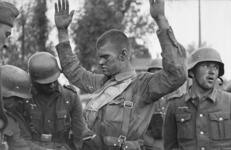 Он произнес всего одну фразу перед гибелью, но у карателей все сжалось внутри: последние слова несломленного подпольщика