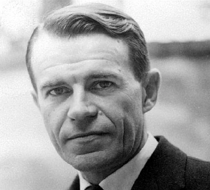 Карло М. Чиполла