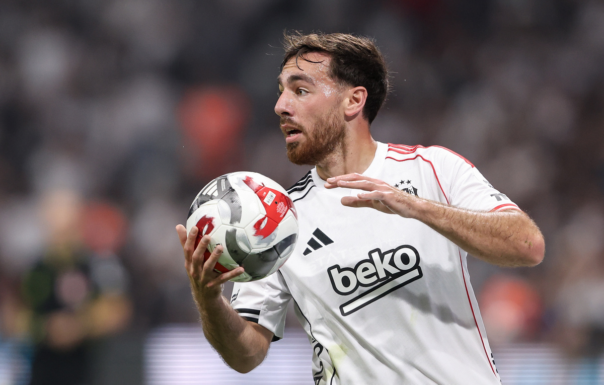    Полузащитник "Бешикташа" Оркун Кёкчю  Ahmad Mora/Getty Images