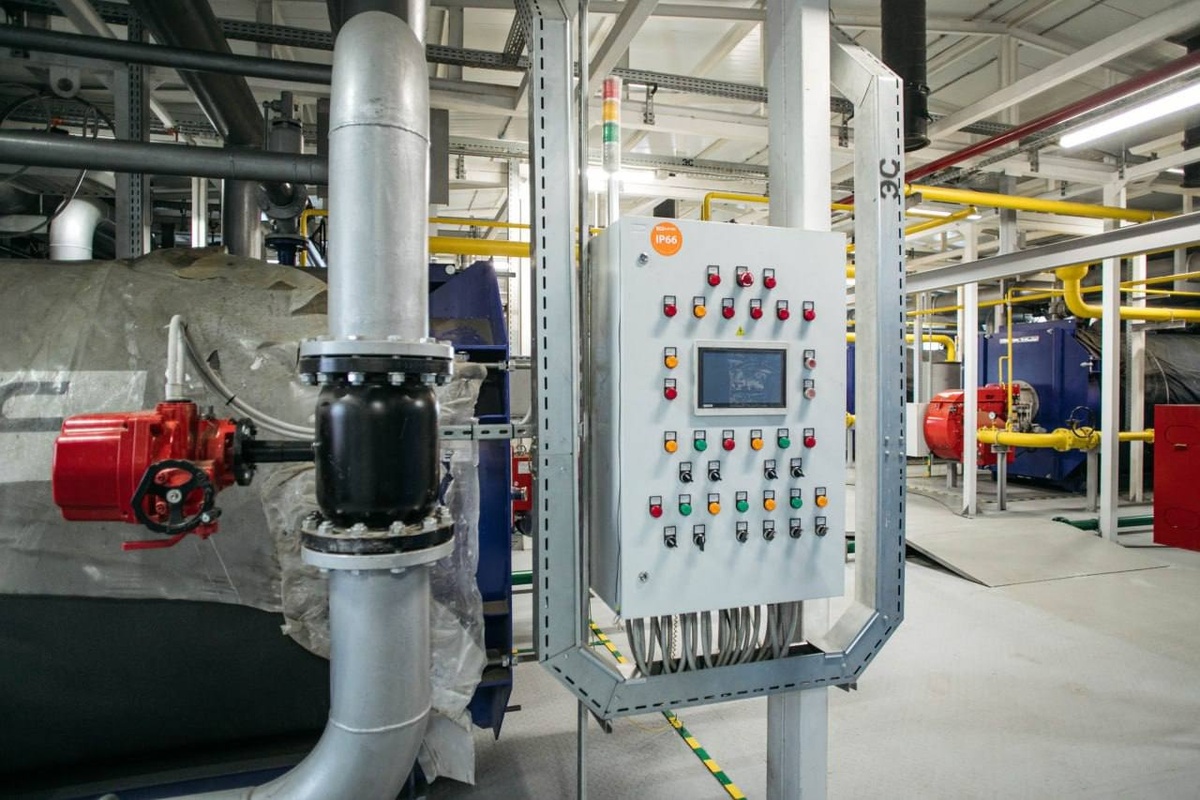    Матвей Каров оценил готовность газовых котельных для научного центра Югры