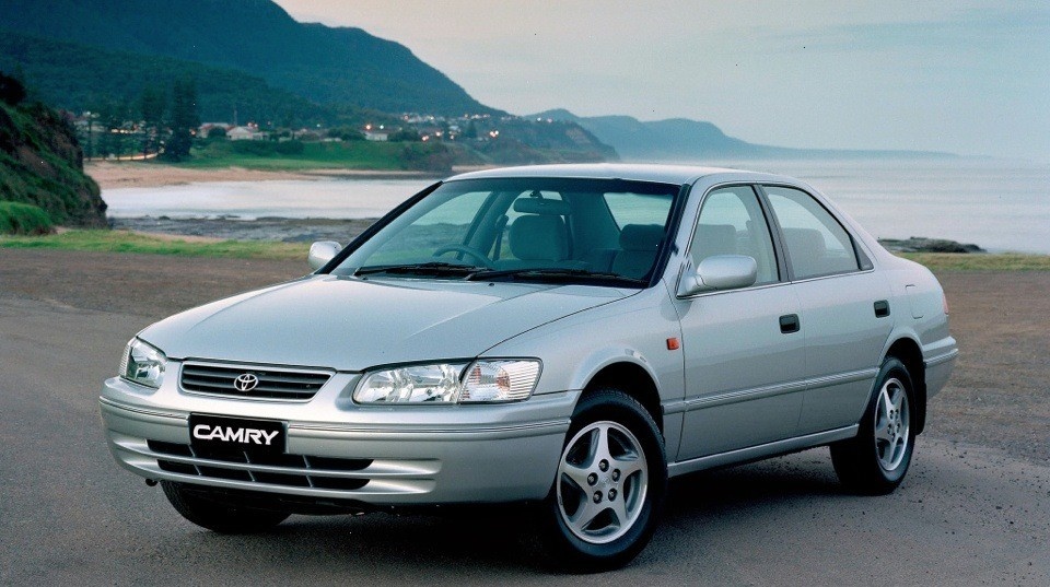 Toyota Camry XV20 почему "камри-пятнашка" стала символом надёжности в России