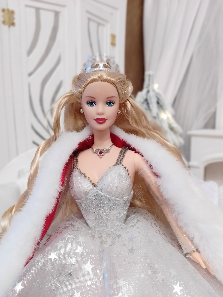 Barbie Holiday celebration 2001