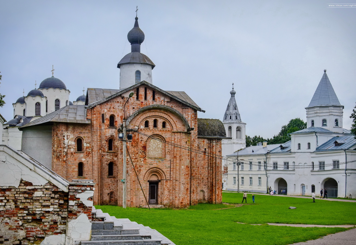 Ярославово дворище в Великом Новгороде