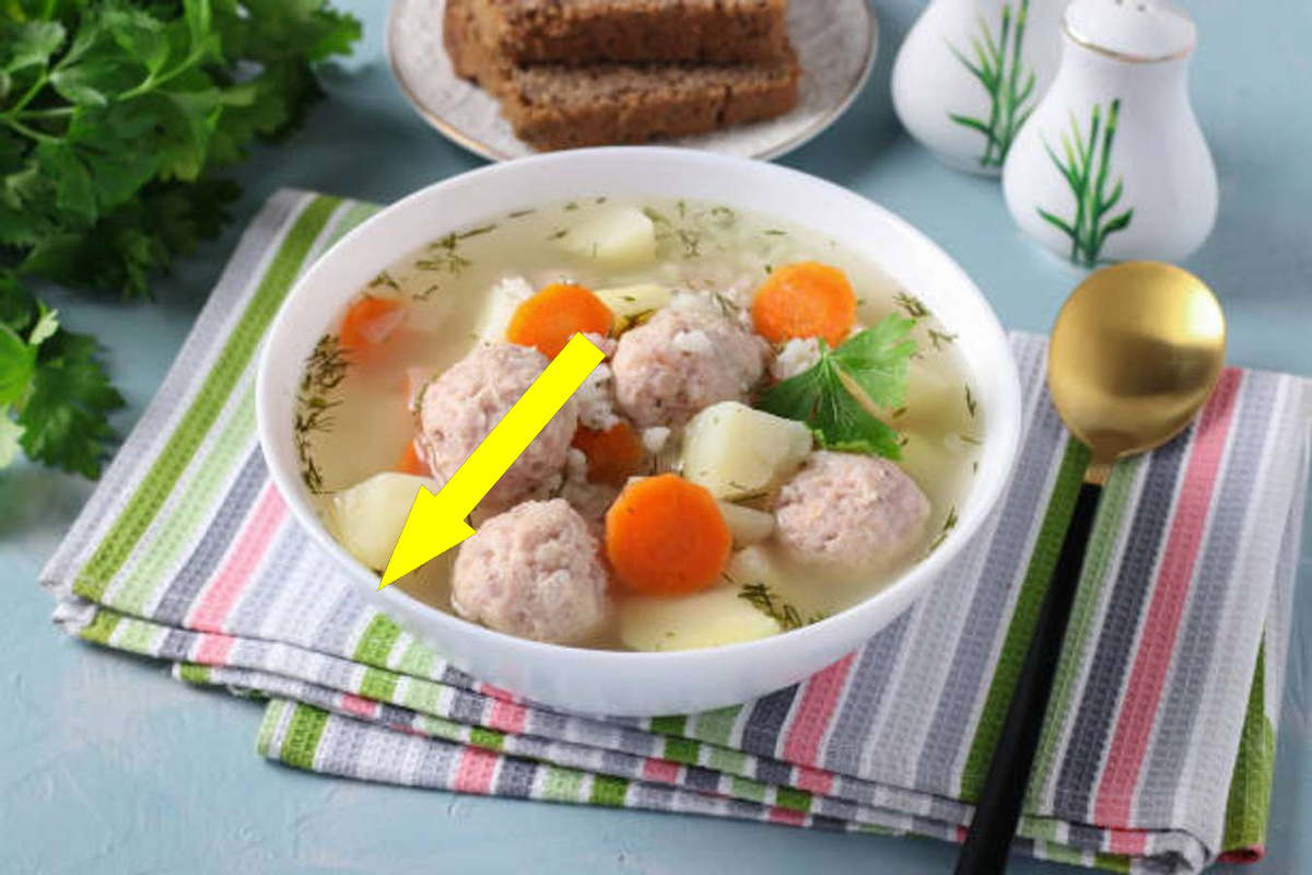    Фрикадельки и буквы превращают обед в игру