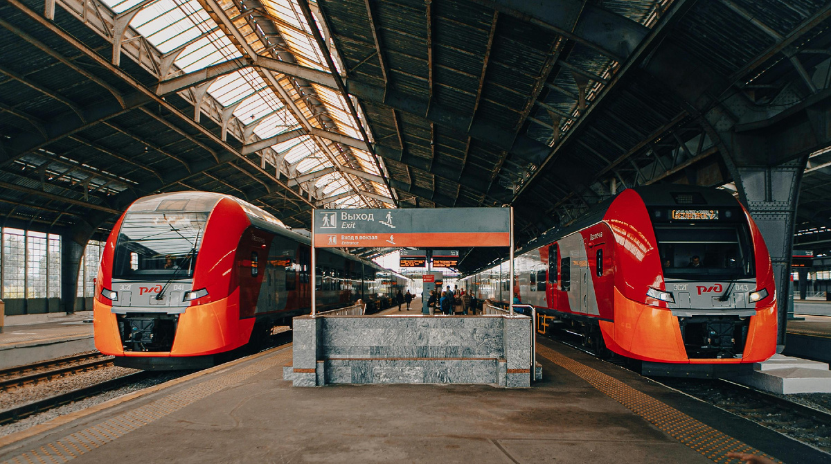 Photo by Сергей Велов: https://www.pexels.com/photo/train-in-the-station-servicing-commuters-12367459/