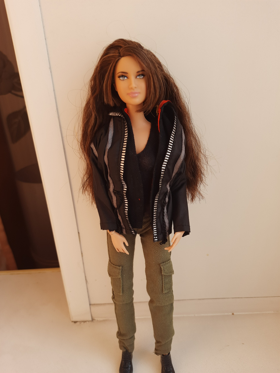 Пристальный взгляд Китнисс