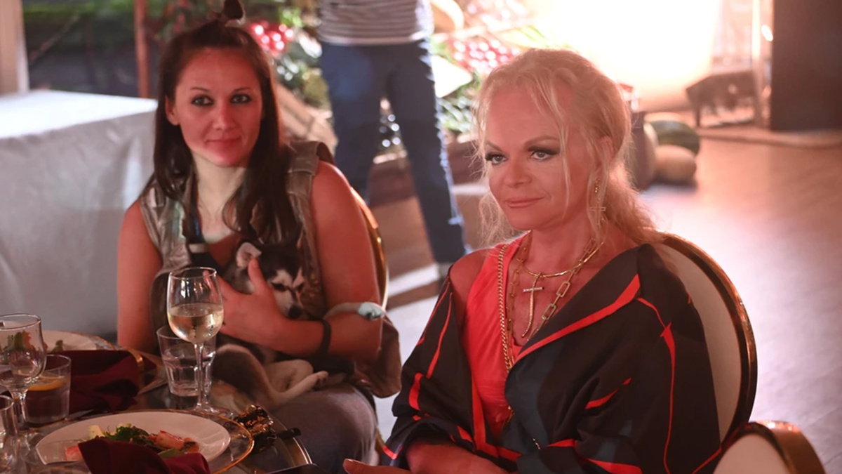 Лариса Долина в Абу-Даби