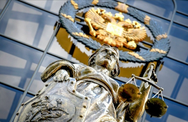 В полмиллиона рублей обошелся тверичанину укус полицейского. Еще и сел