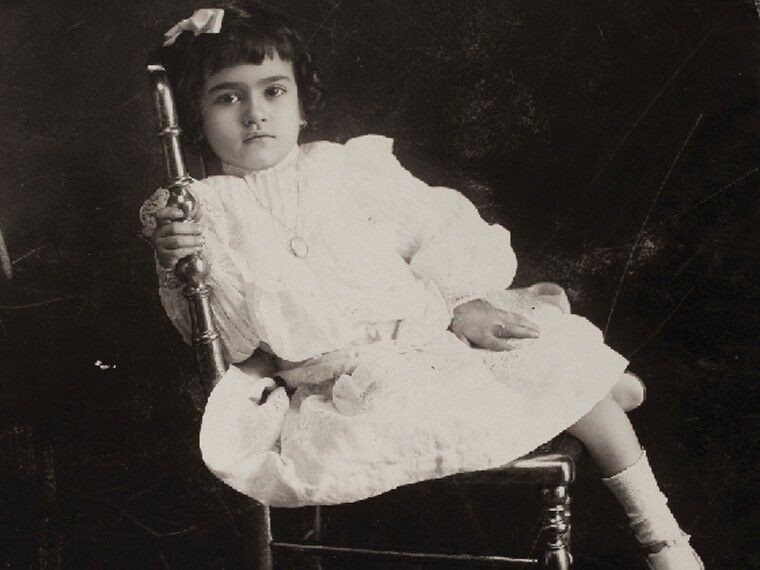    Фрида в детствеИсточник: livemaster.ru