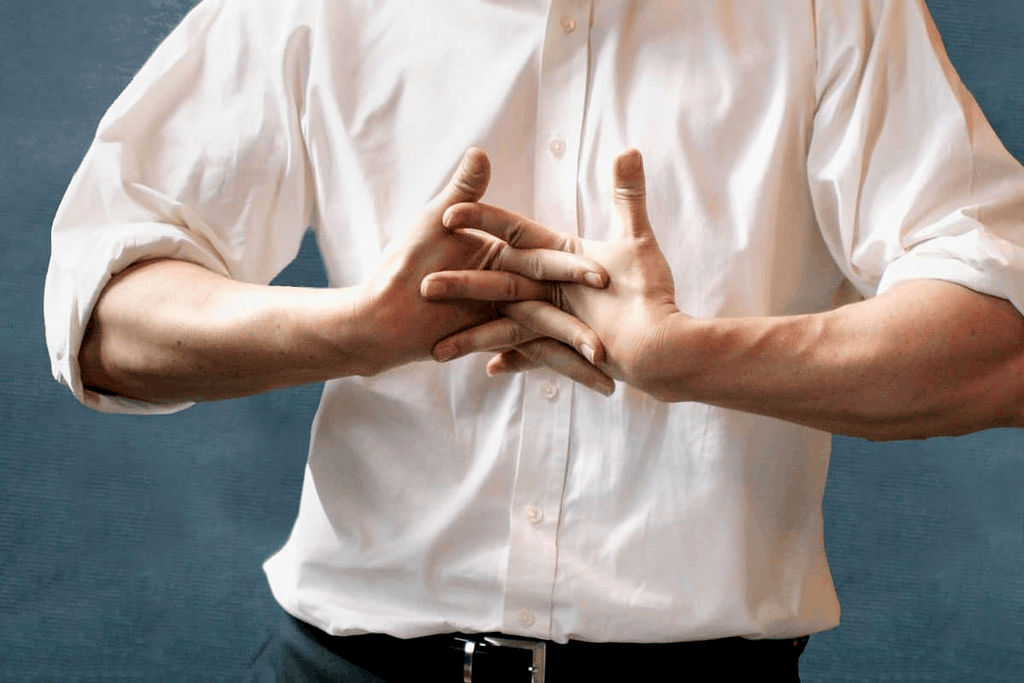    Хрустят суставы? Вот что на самом деле щёлкает внутри вас. Источник изображения: business-key.com