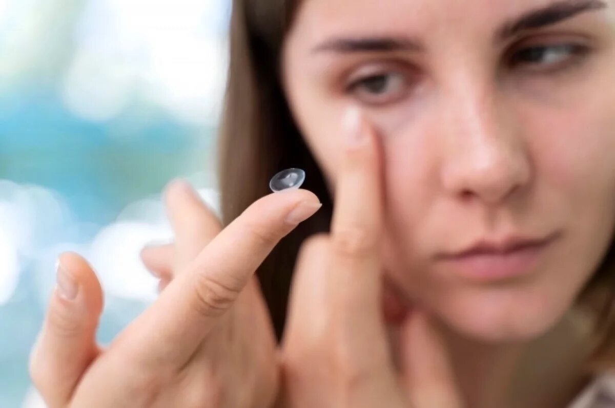    Ортолинзы нельзя просто купить в оптике, их подбирает врач с учётом индивидуальных особенностей пациента.