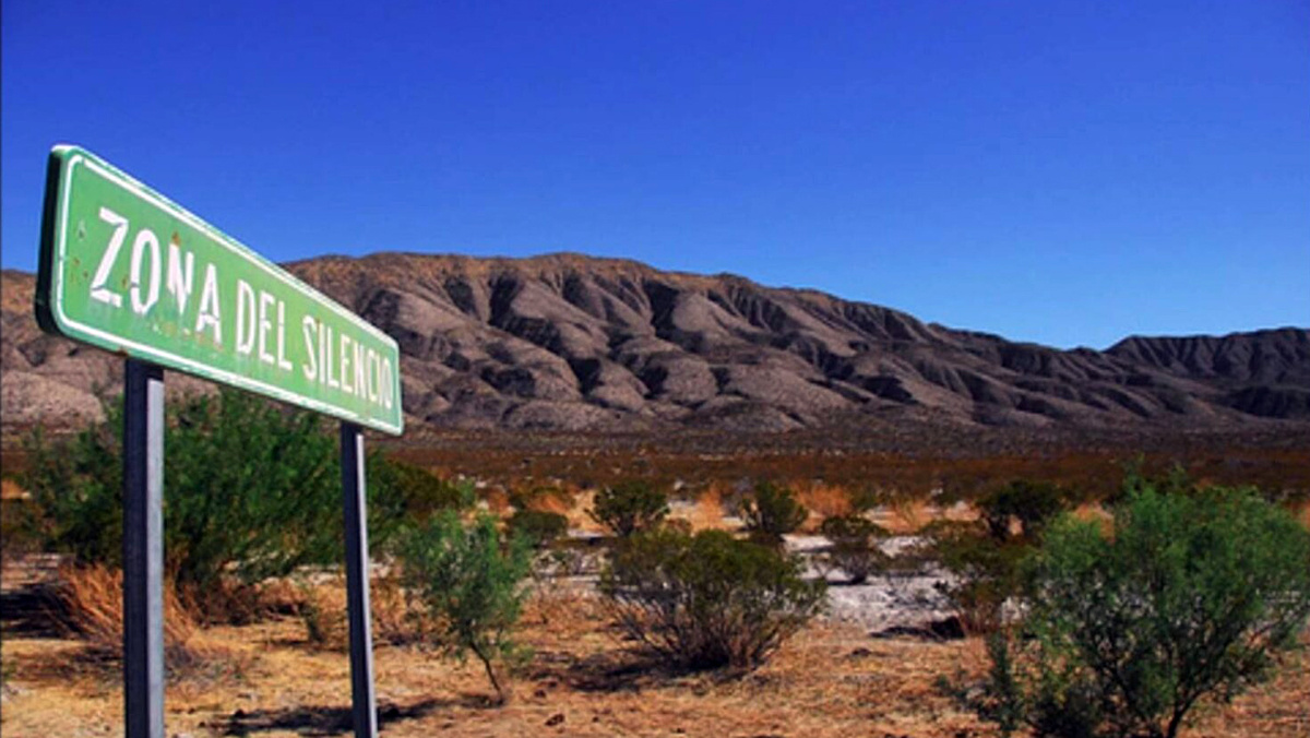«Зона молчания» («Зона тишины», «Море Тетис») — аномальная территория в мексиканской пустыне. Расположена на севере Мексики, в центре впадины Мексиканского нагорья — Больсон-де-Мапими.
