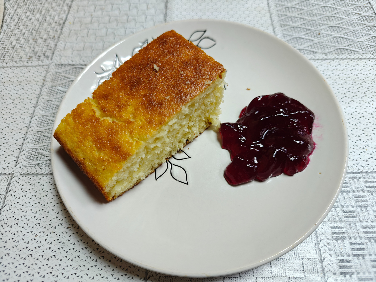 Манник и смородиновое желе