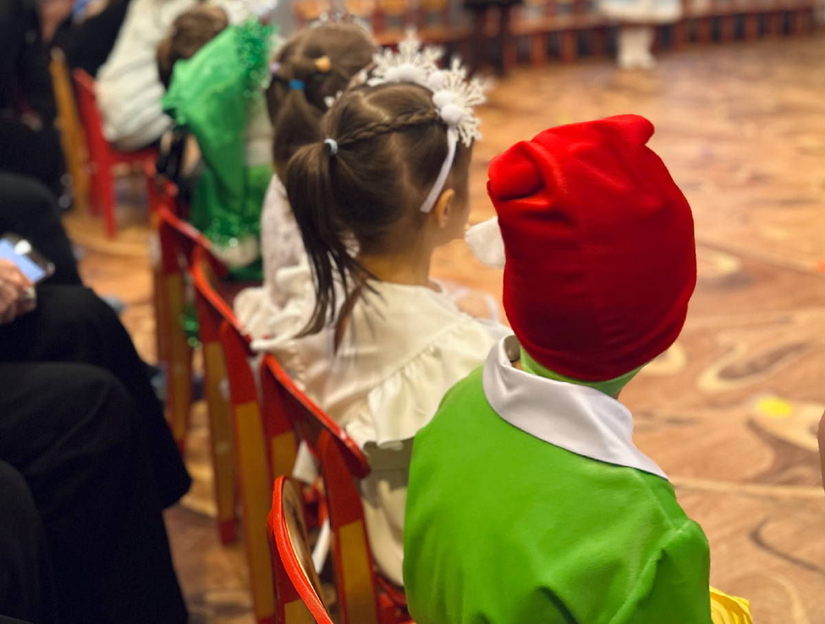 Наше путешествие в новогоднюю сказку началось с утренника в середине декабря 2025…