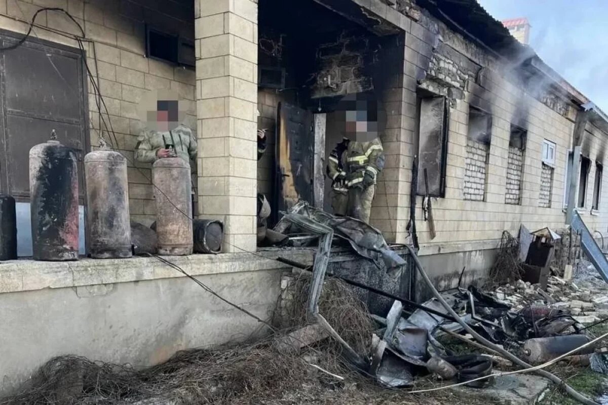   Семья из 5 человек и 3 работника ранены при взрыве в кафе на Ставрополье